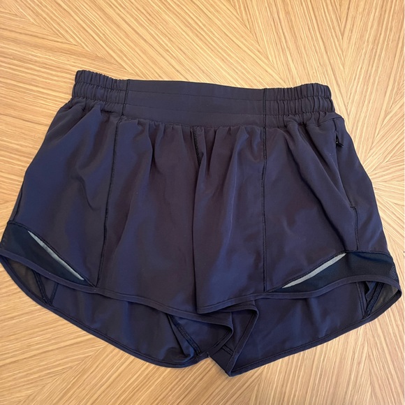 Hotty Hot Low-Rise Lined Short 4" - Picture 1 of 6